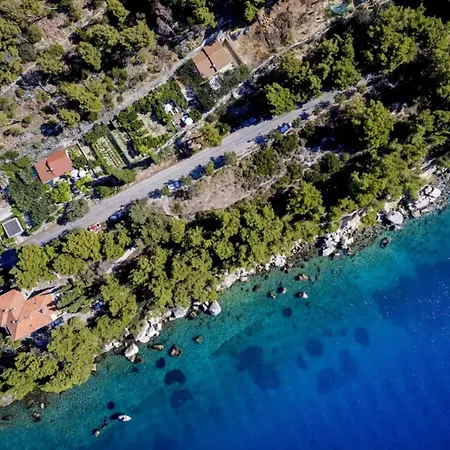 Villa Martin -idylic Location & View In Park Forest