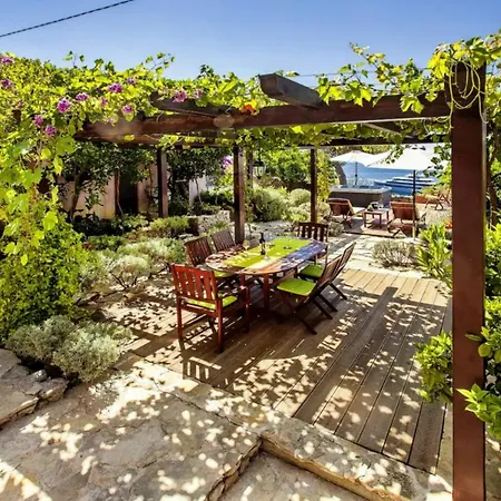 Villa Martin -idylic Location & View In Park Forest Split