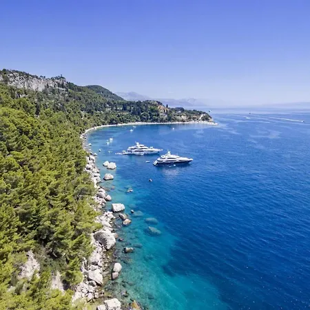 Villa Martin -idylic Location & View In Park Forest